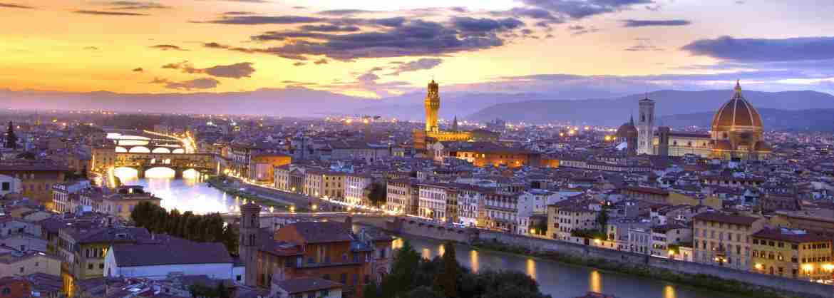 Sightseeing Night Tour of Florence with Florentine Steak Dinner in the City Centre
