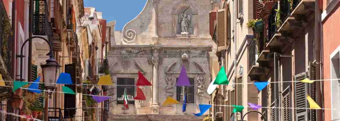 Guided tour of Cagliari Historical Centre, with a traditional aperitif