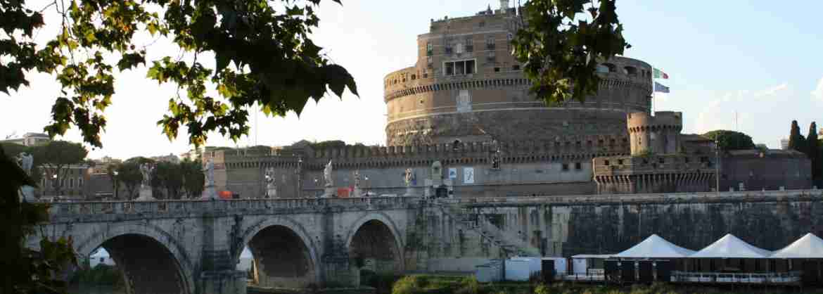 Tour per piccoli gruppi di Castel SantAngelo con biglietti inclusi