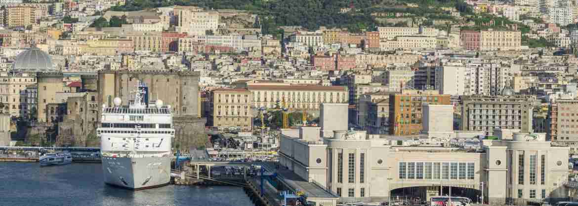 Transfer privato fino al Porto di Napoli dal centro della città