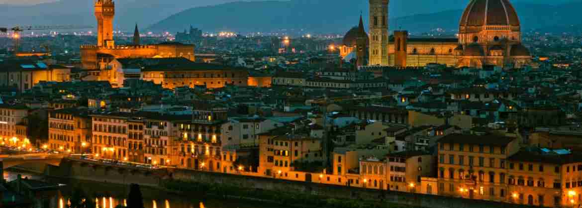 Night Tour of Florence by FIAT 500, with typical street food Panino con Lampredotto