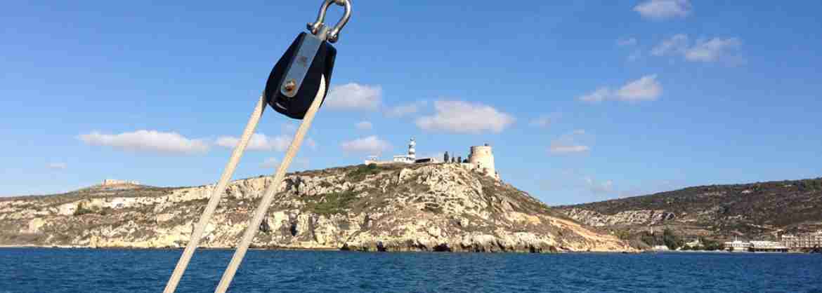 Escursione di tre ore in barca con skipper esperto nel Golfo di Cagliari
