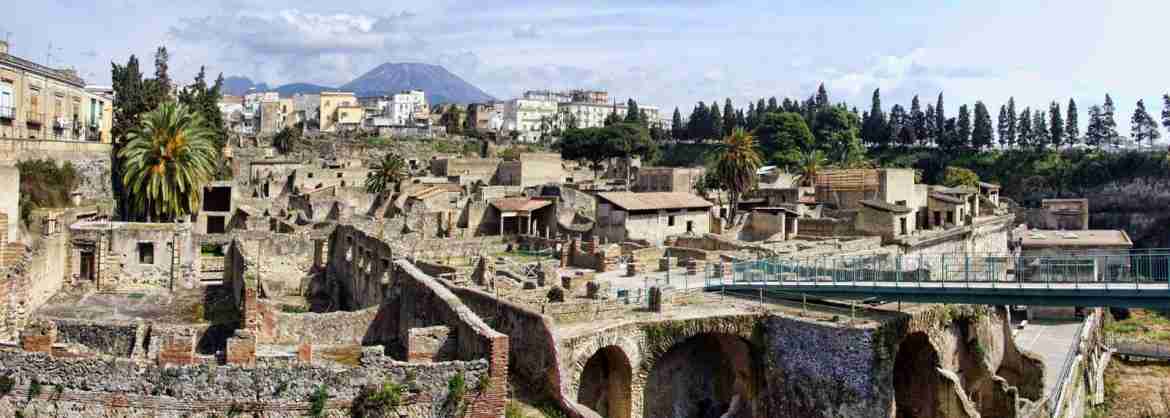 Tour de grupo de 2 horas en Herculano guiado por un arqueólogo