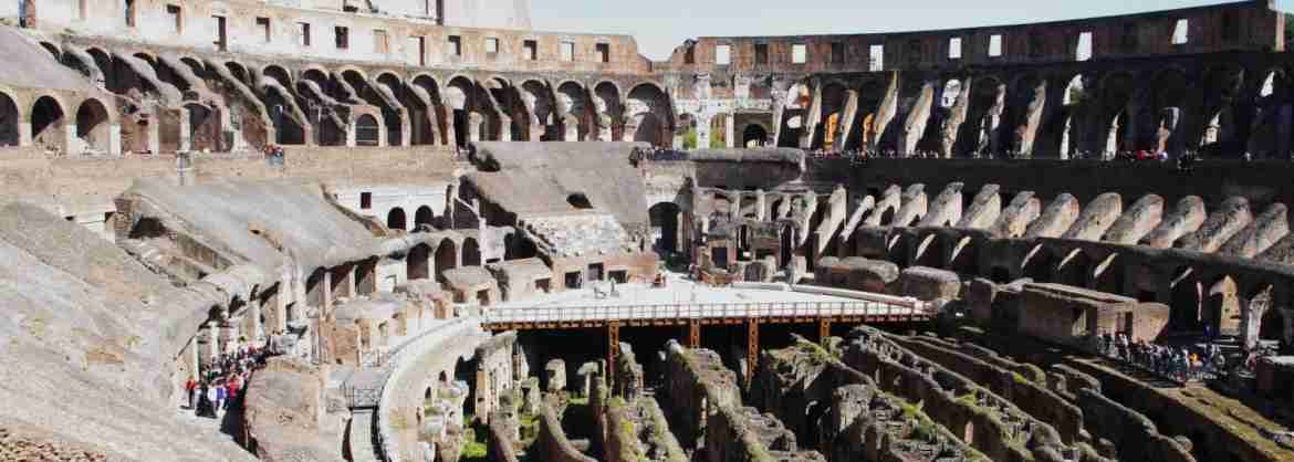 Esclusivo tour di gruppo nei sotterranei del Colosseo e nella sua arena
