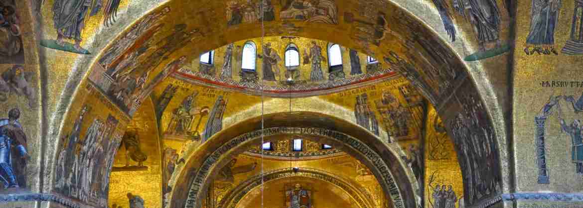Small Group Tour in St. Marks Basilica after hours