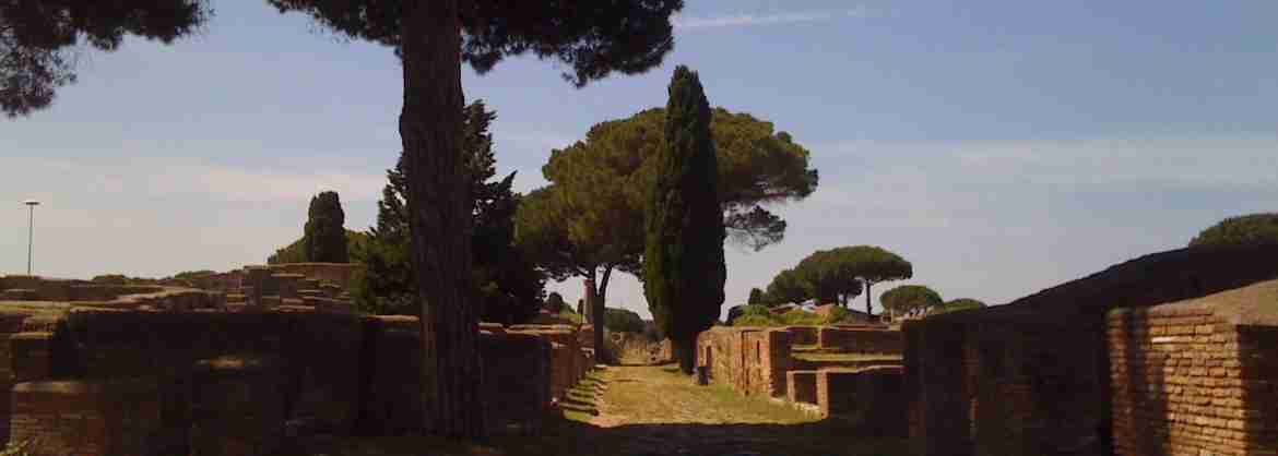 Tour tra le rovine di Ostia Antica per piccoli gruppi con partenza da Roma