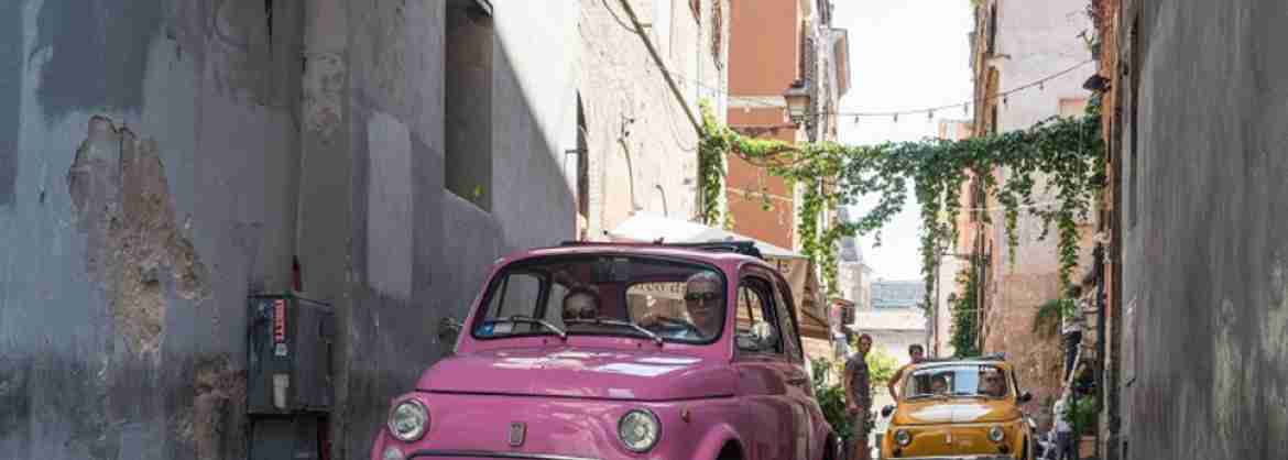 Tour de la Roma Clásica a bordo de un espectacular Fiat 500