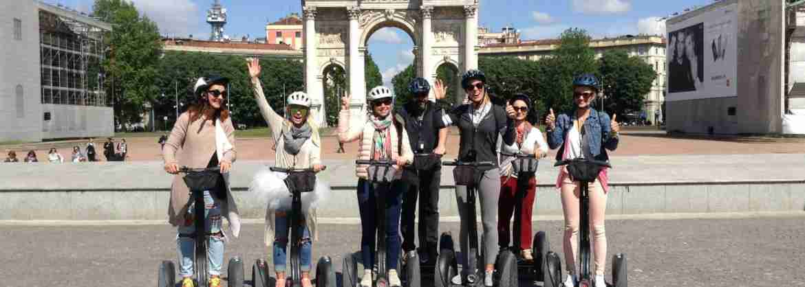 Tour en grupo reducido por las principales atracciones de la ciudad de Milán en Segway