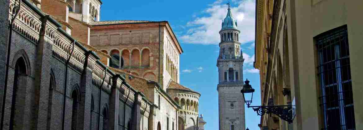 Private full-day tour from Bologna to Parma by car