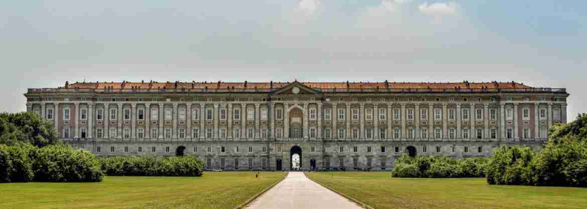 Private 2-hour Guided Tour around the Royal Palace of Caserta