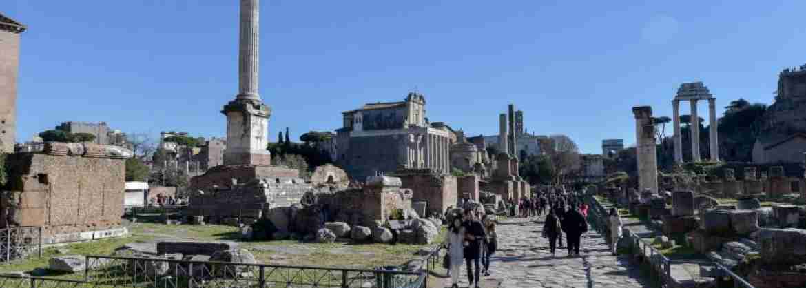 Small group tour of Colosseum and Roman Forum from a Jewish perspective