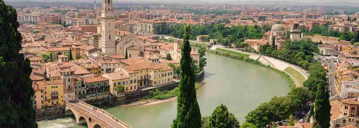 Full Day Tour of the best of Verona from Lake Garda