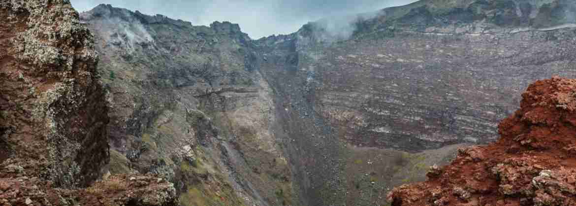 Private Walking guided Tour around of the Mount Vesuvius