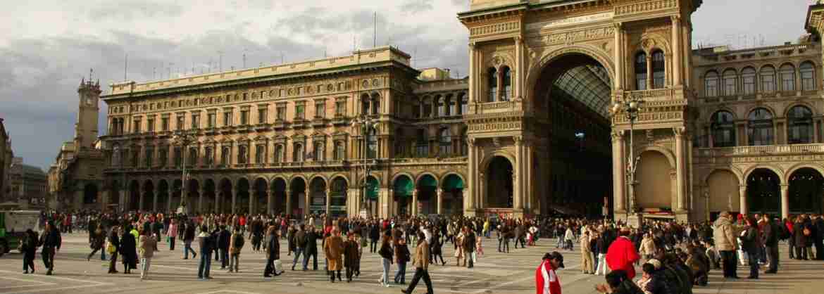 Tour Privado guiado del centro de Milán en antiguo Tranvía