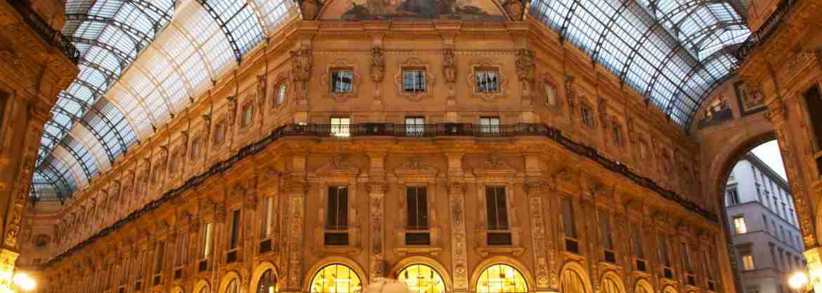 Tour privato per le strade del centro di Milano e visita guidata al Teatro La Scala