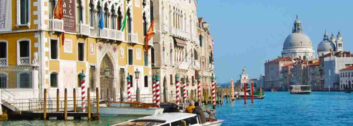 Transfer privato in taxi acquatico dal Lido di Venezia allAeroporto