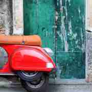 Vespa experience around the hills and vineyards of Chianti