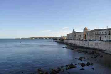 Full-day Tour to visit Syracuse, Ortigia and Noto, from Catania